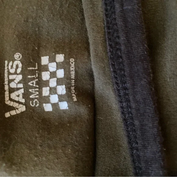 Vans, the green and crème shirts are small the white and green one is medium - Picture 7 of 8